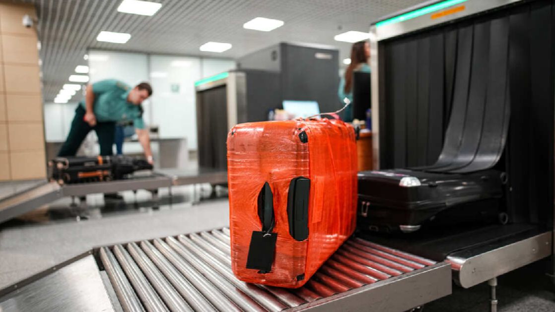 Мужчину с контрабандным тестостероном задержали на таможне в Пулково