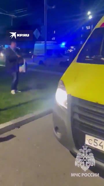Машина вылетела на остановку в Нижнем Новгороде