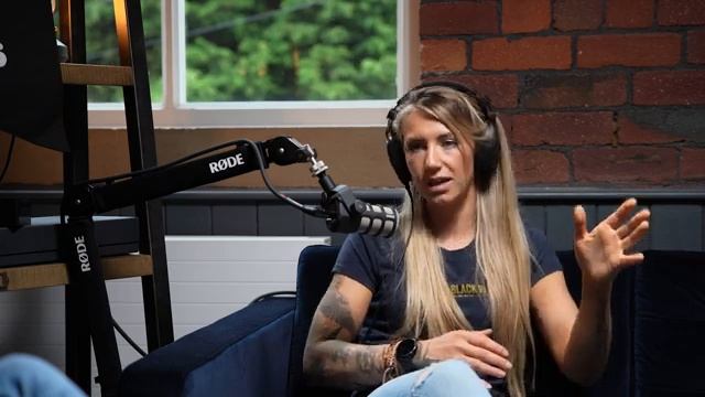 A Daring Career In Falconry With Jess Hill (с канала 