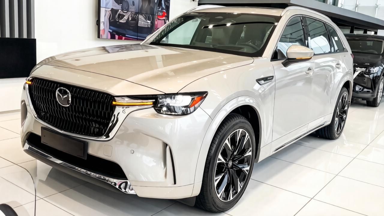 Mazda CX-90 Turbo S Premium Plus 2026 года — лучший трехрядный кроссовер. Обзор автомобилей