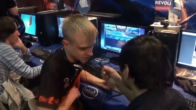 Интервью с BRATOK на Игромире 2011. Warcraft 3 старкракфт варкрафт Miker GoodGame