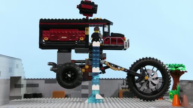 ЛЕГО ПОГОНЯ ! 🚄 Секретная полицейская машина LEGO!