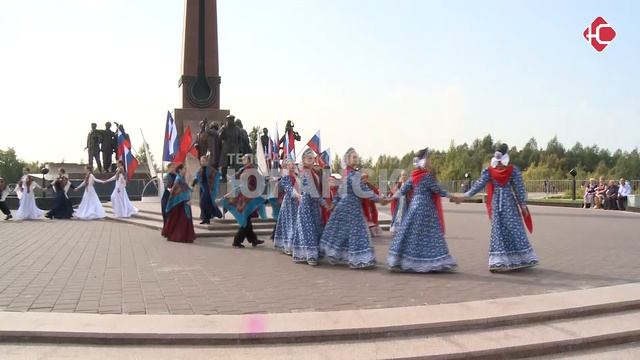 В Нефтеюганске отметили День Государственного флага России