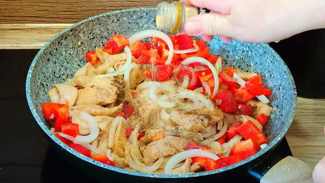 РИС КАРИ С СОЧНОЙ КУРИНОЙ ГРУДКОЙ И ОВОЩАМИ