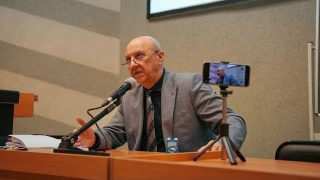 Андрей Фурсов Российское государство не поддерживает население Россия всегда была сырьевой базой