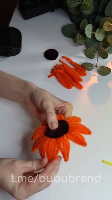Подсолнухи из синельной проволоки  #синельнаяпроволока #diy #поделки#находкисвб #