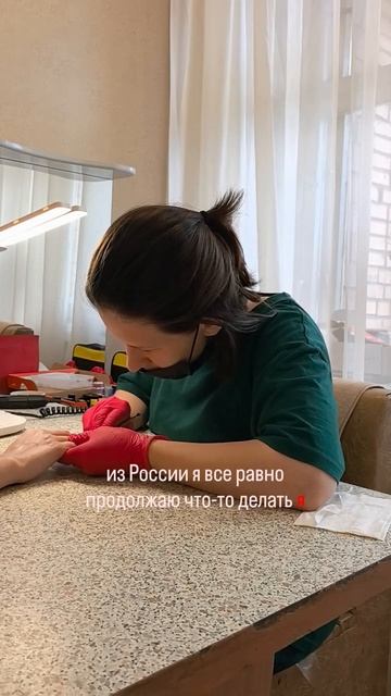 Я в полнейших шоках от происходящего.
Кто-то меня точно осудит не сомневаюсь. Сама виновата.