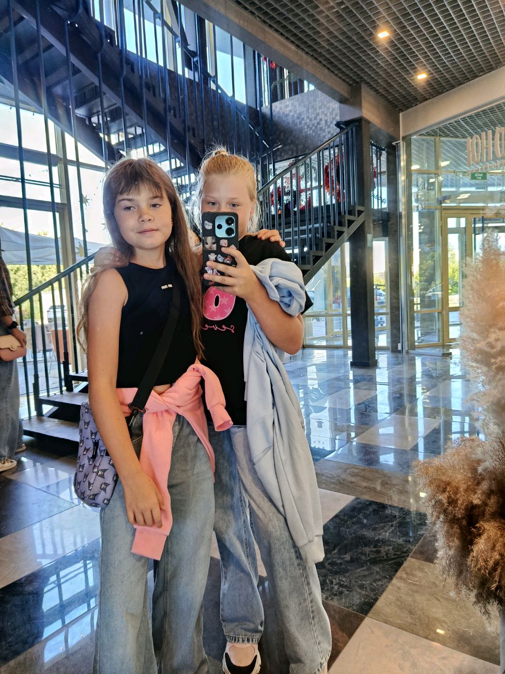 в юности