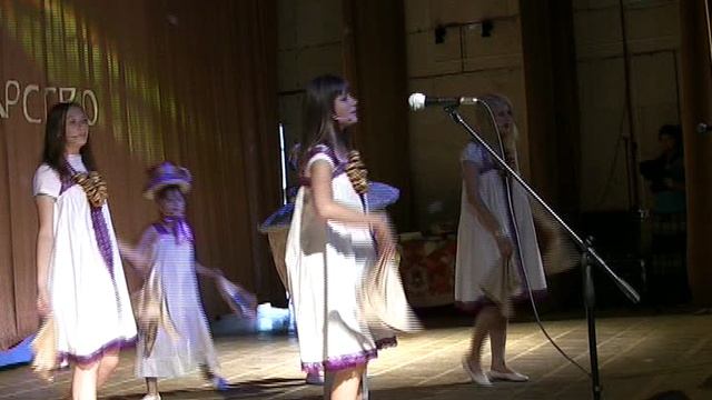 Пионерский лагерь Звонкие голоса 2012-07-01 Родительский день 01_Театр песни Ч-Ч_Пых самовар