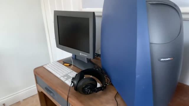 SGI Visual Workstation 320 with SGI 1600SW Monitor