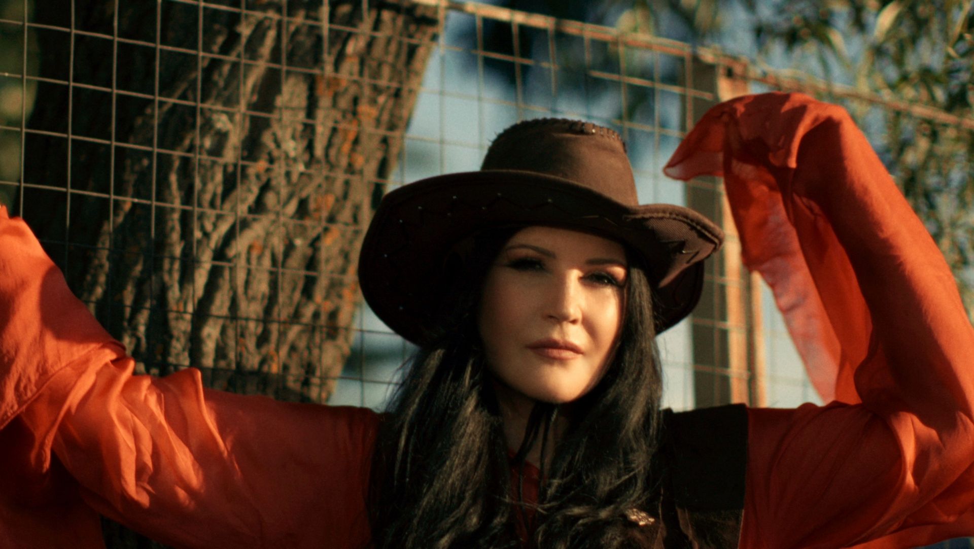 Yana Kay - Sun meets the moon official video
