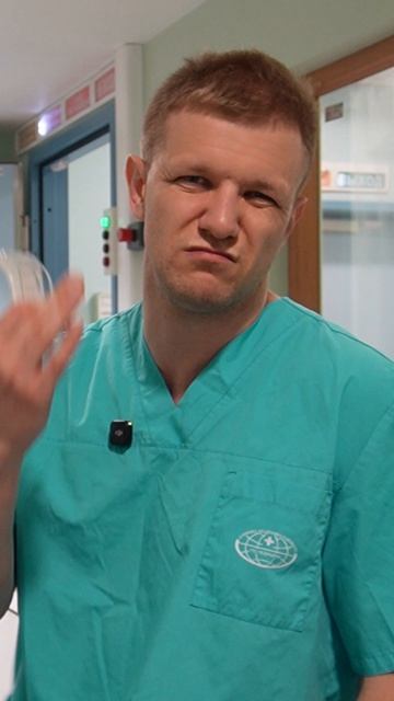 Ты списываешь всё на УШИ, а у тебя болит сердце