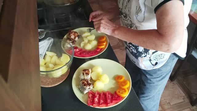 Готовлю ужин.