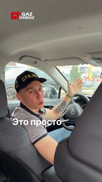 Не зря RAV4 уже много лет остается одним из самых популярных кроссоверов