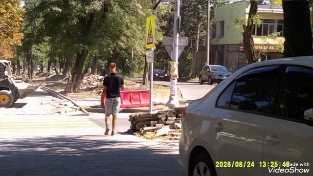 Мариуполь как город становится удобнее ремонт тротуаров и новые многоэтажки 