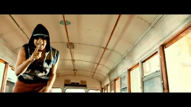 Enrique Iglesias - SUBEME LA RADIO (Official Video) Ft. Descemer Bueno, Zion & Lennox
