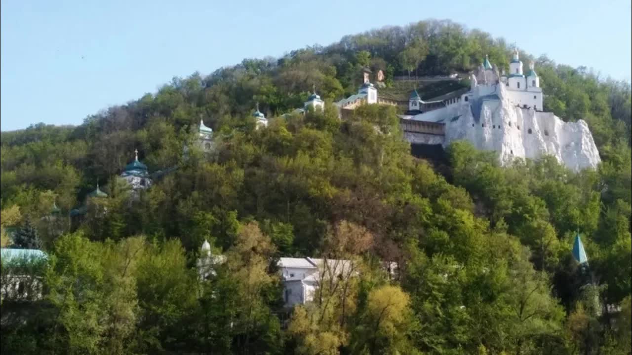 В сопредельном государстве напали на лавру убит монах