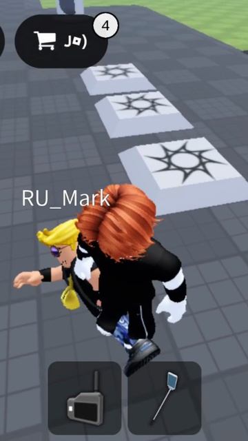 что с марком?