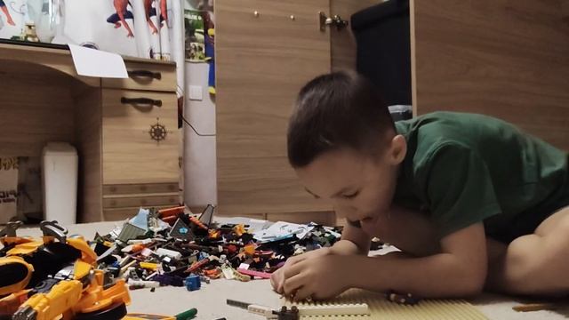 2 из Lego секретные комнаты