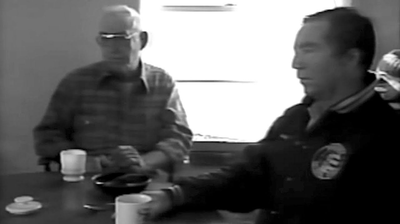 Eyewitnesses talk about observing debris from the 1947 crashed alien craft in Roswell
