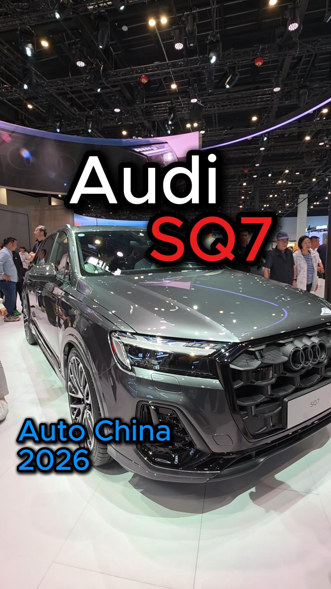 На Пекинский автосалон Audi привез свои заряженные спортивные кроссоверы Q7 - Audi SQ7🚗