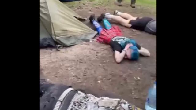 Спецназ ворвался на закрытый музыкальный фестиваль в лесу под Питером