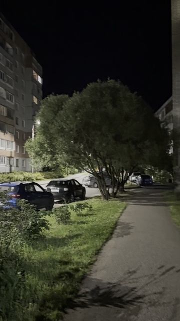 Псковкие спальные районы ночью