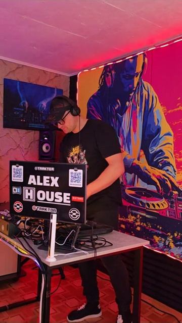 BASS HOUSE #19