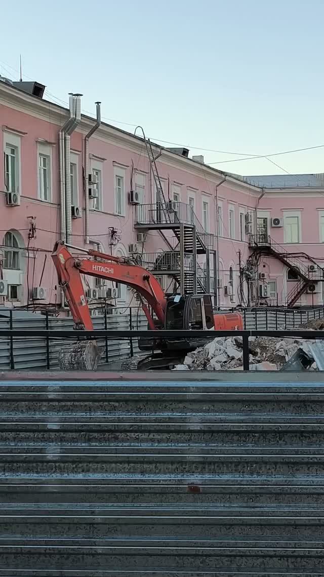 Мытный рынок в центре Нижнего Новгорода снесли, чтобы построить новое многофункциональное здание