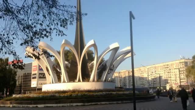 СТЕЛА-ИСТОРИЧЕСКИЙ ПАМЯТНИК БЫВШЕМУ СССР! НОВОКУЗНЕЦК