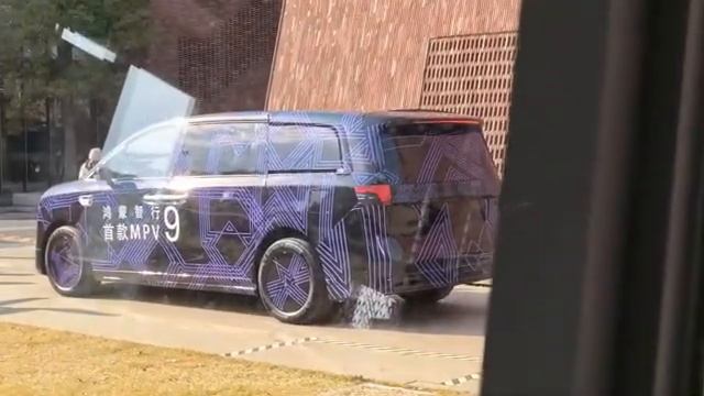 Luxeed V9 From Huawei And Chery Spotted In China As The HIMA's First Minivan