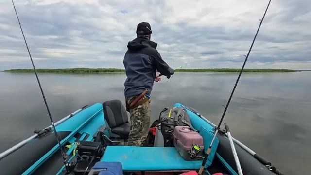 МНОГО ВОДЫ,НО РАБА ЕСТЬ! ПЕРВЫЙ ВЫЕЗД НА РЕКУ