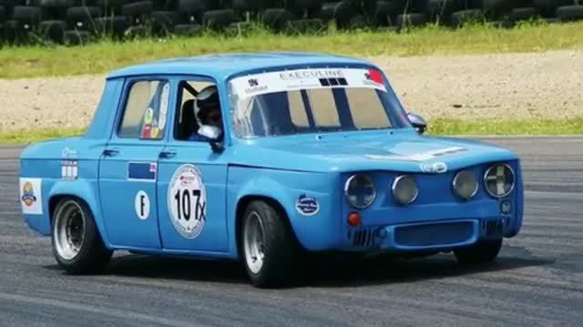 Renault 8 Gordini. Четырёхдверка, которая обгоняла Porsche 911 в ралли.