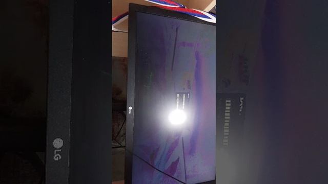 играю в КС го контр страйк