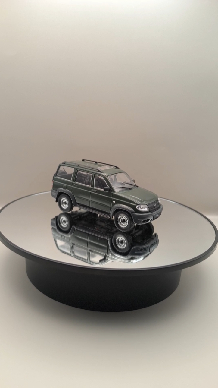 UAZ Patriot УАЗ-3163 темно-зеленый 1:43 Автолегенды СССР И СОЦСТРАН 283 DeAgostini