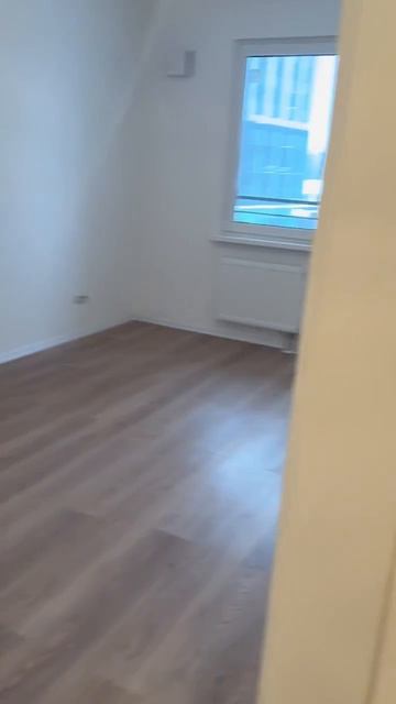 12743255722710