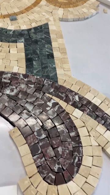 Мозаика из камня с орнаментами #mosaic #мозаика #art #interiordesign