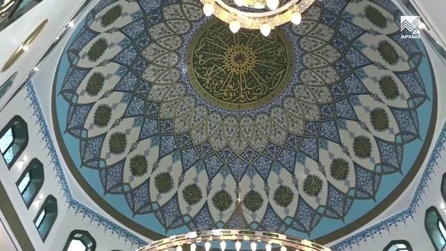 Муфтий КЧР Мухаммад-Хаджи Эркенов медали ордена «За заслуги перед Отечеством II степени»