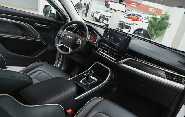 Haval H6 тест-драйв: стоит ли брать после 14 л в пробках? Честный обзор