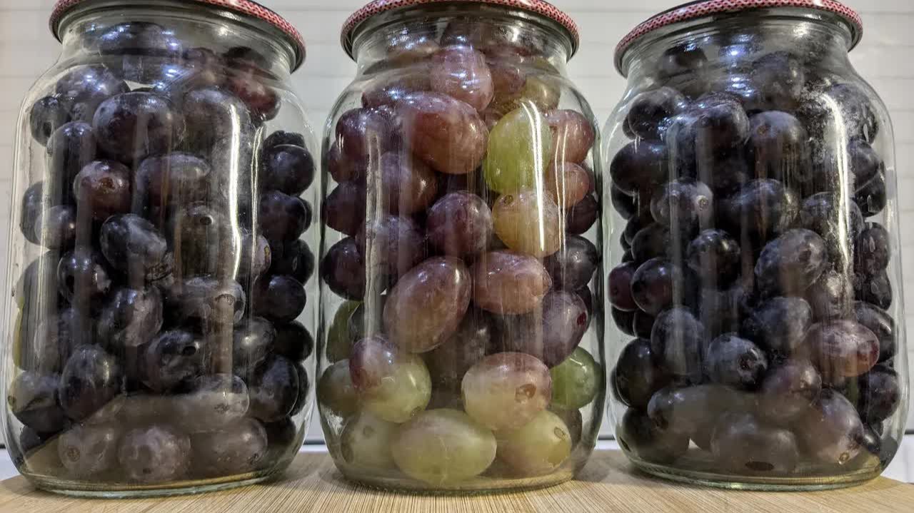 Виноград из банки! Ем круглый год! Заготовка винограда на зиму 2 вкусных и простых рецепта
