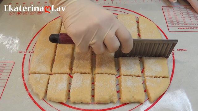 БЫСТРОЕ ПЕЧЕНЬЕ НА КЕФИРЕ и растительном масле! Мягкое, нежное! Из минимума доступных продуктов!