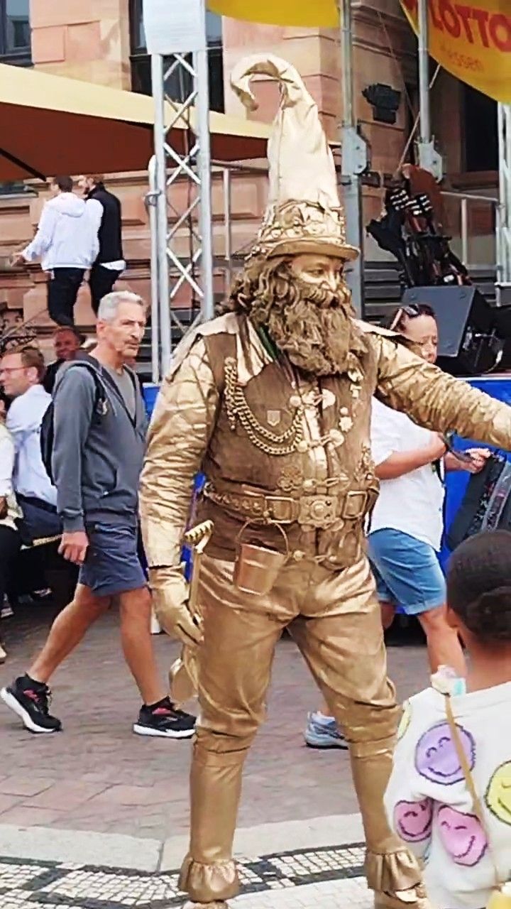 ГЕРМАНИЯ, ВИСБАДЕН. НА ПРАЗДНИКЕ ВИНА. 22.08.26