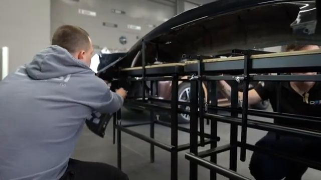 Стол для фиксирования элементов кузова для детейлинга