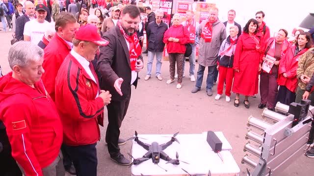 КПРФ отправила 159 гуманитарный конвой на Донбасс