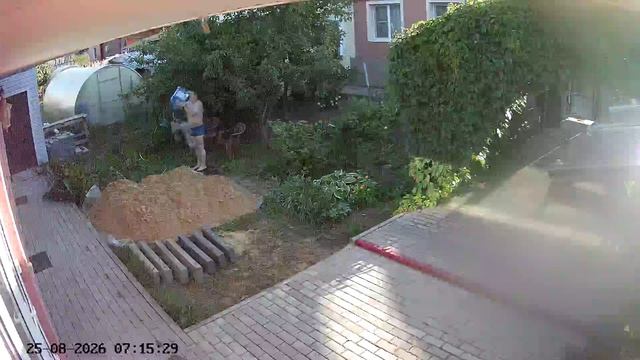 обливание на улице