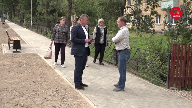 ПО ФАЯНСОВОЙ  С КОМФОРТОМ. НОВЫЙ ТРОТУАР НА УЛ. КАРЛА МАРКСА