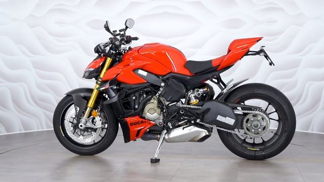 Ducati Streetfighter V4 Vin ZDM4F00AAPB000260