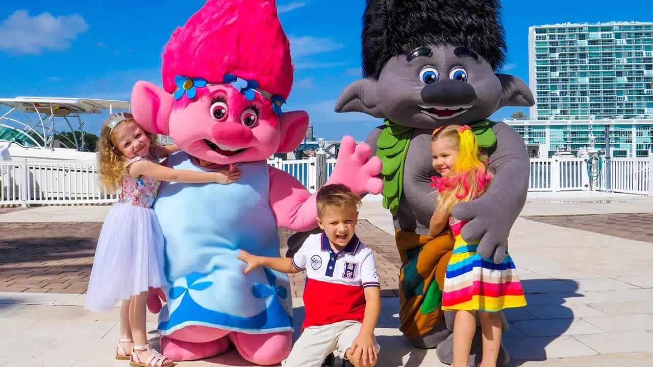 День рождения Насти! 4 года и зоопарк в подарок