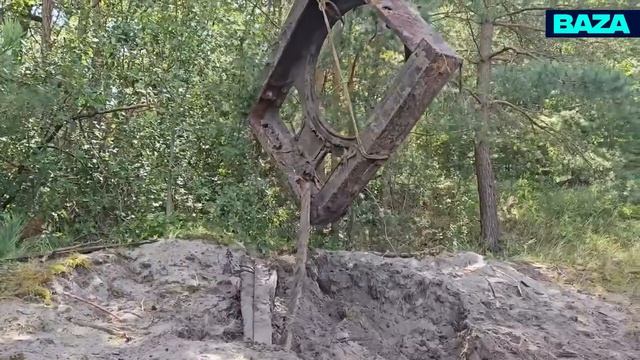На Балтийской косе нашли немецкий танк времён Второй мировой войны.

Это Panzerkampfwagen II Ausführ