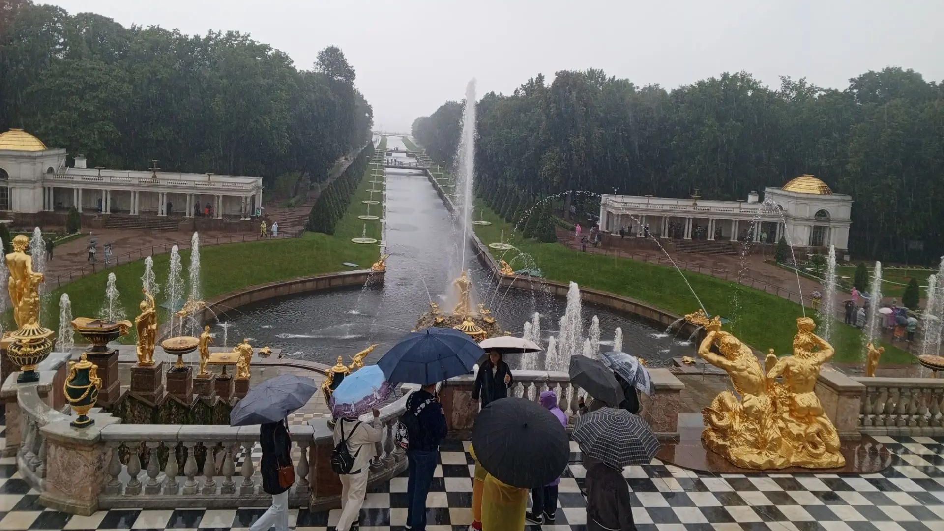 Большой каскад в Нижнем парке Петергофа - Демо версия